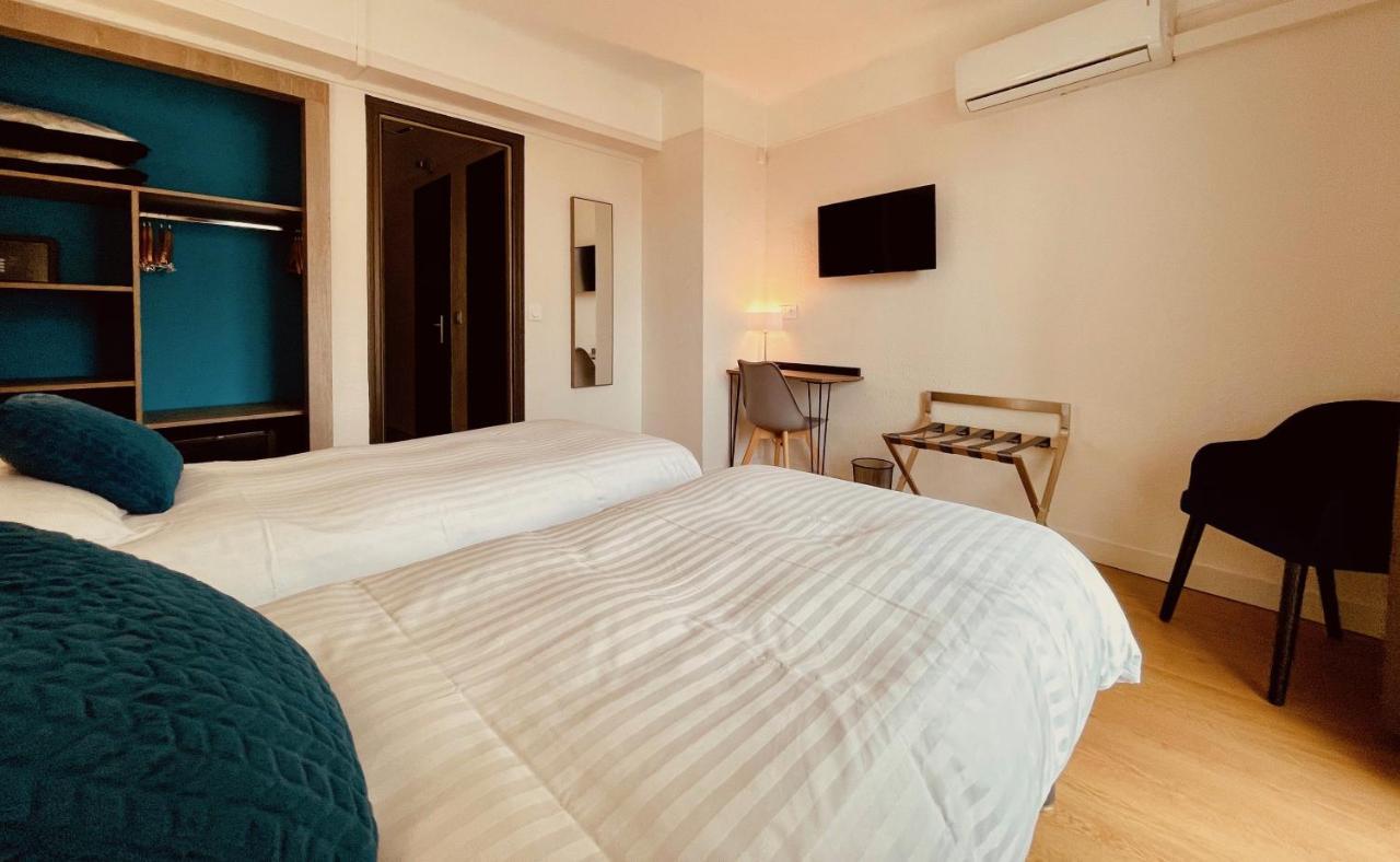 Hotel Courbet Juan-les-Pins Exterior photo