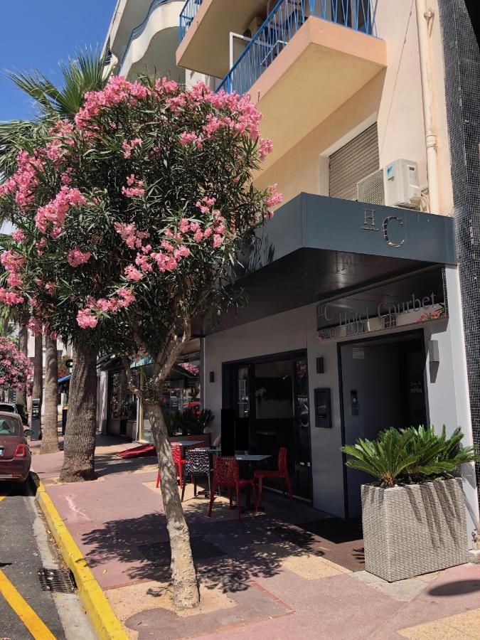 Hotel Courbet Juan-les-Pins Exterior photo